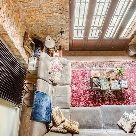 Charming Tuscan Borgo Il Massera